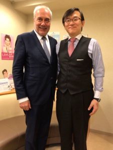 【ヒアルロン酸注射】カナダからスイフト先生来院